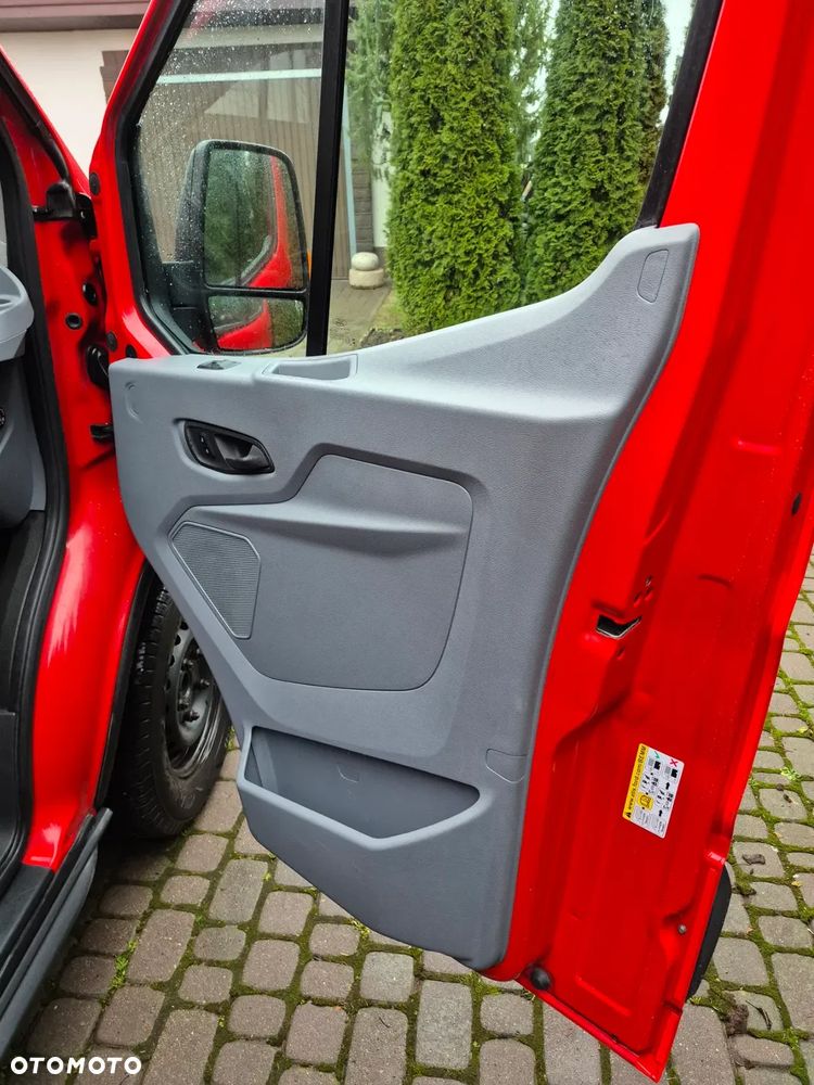 Ford Transit L4H3 RWD Trend - 12