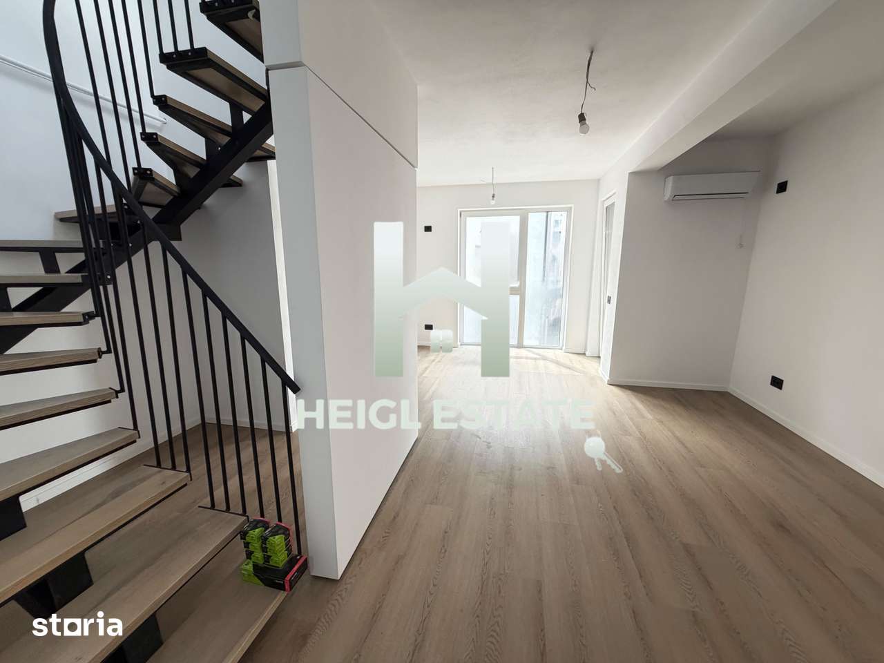 Apartament cu 4 camere pe 2 nivele in Giroc — fotografia 3