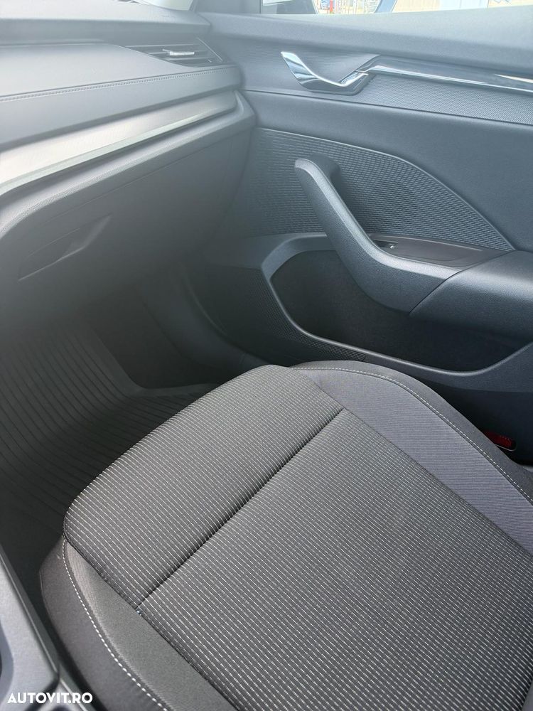 Skoda Octavia 2.0 TDI DSG Ambition - 19