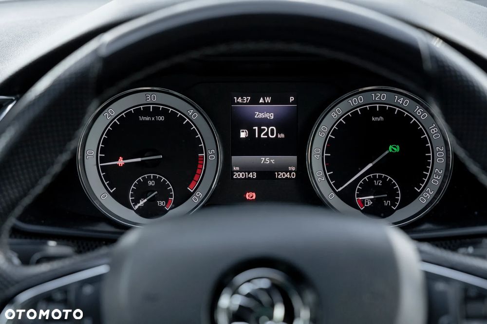 Skoda Superb 2.0 TDI Sportline DSG - 16