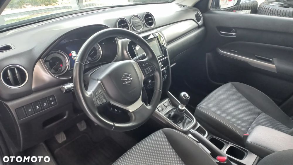 Suzuki Vitara 1.4 Boosterjet SHVS Premium 2WD - 9
