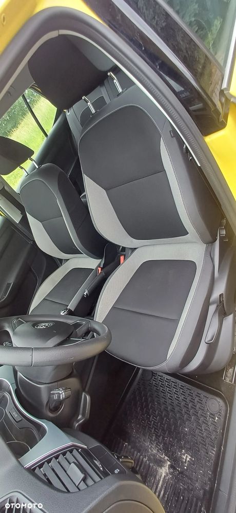 Skoda Fabia 1.0 MPI Joy - 8