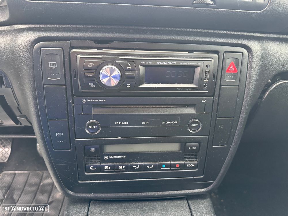 VW Passat 1.9 TDi Trendline EC - 16