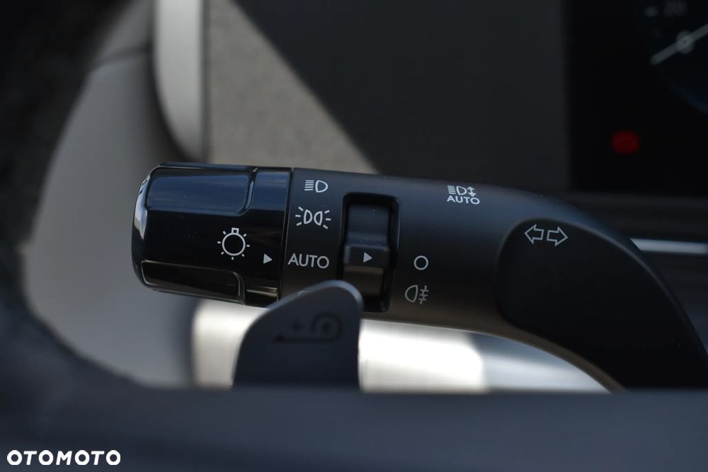 Hyundai Kona 65kWh Platinum - 8