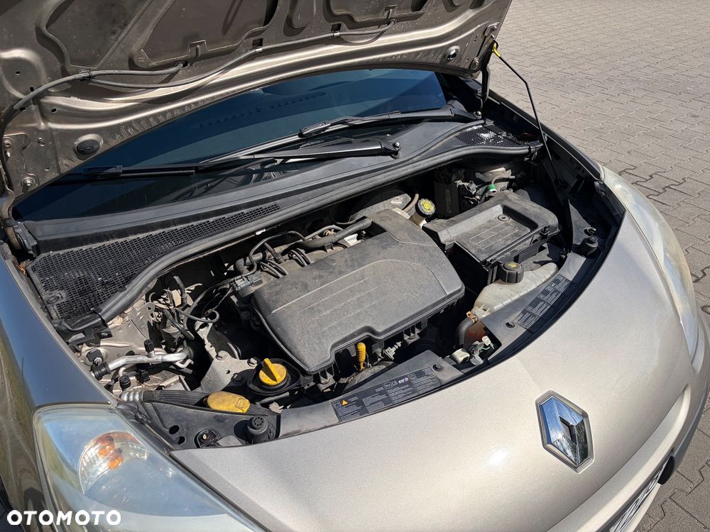 Renault Clio 1.2 16V Alize - 12