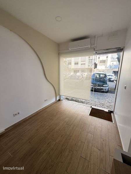 Aluga-se Loja na Amadora - Grande imagem: 3/11