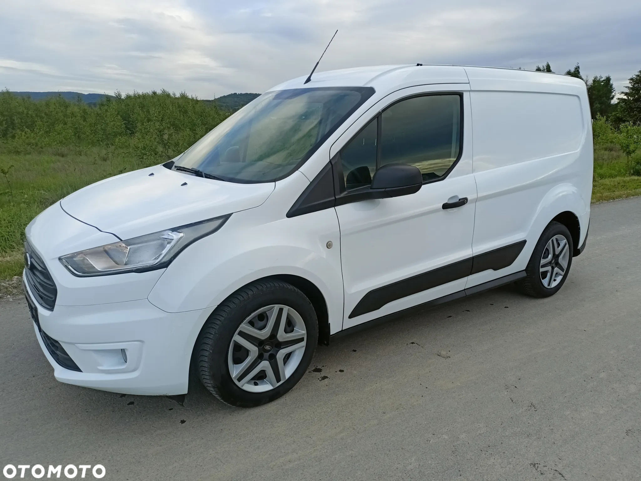 Ford Transit connect - 5