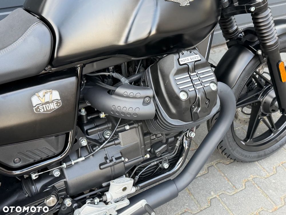 Moto Guzzi V7 - 6