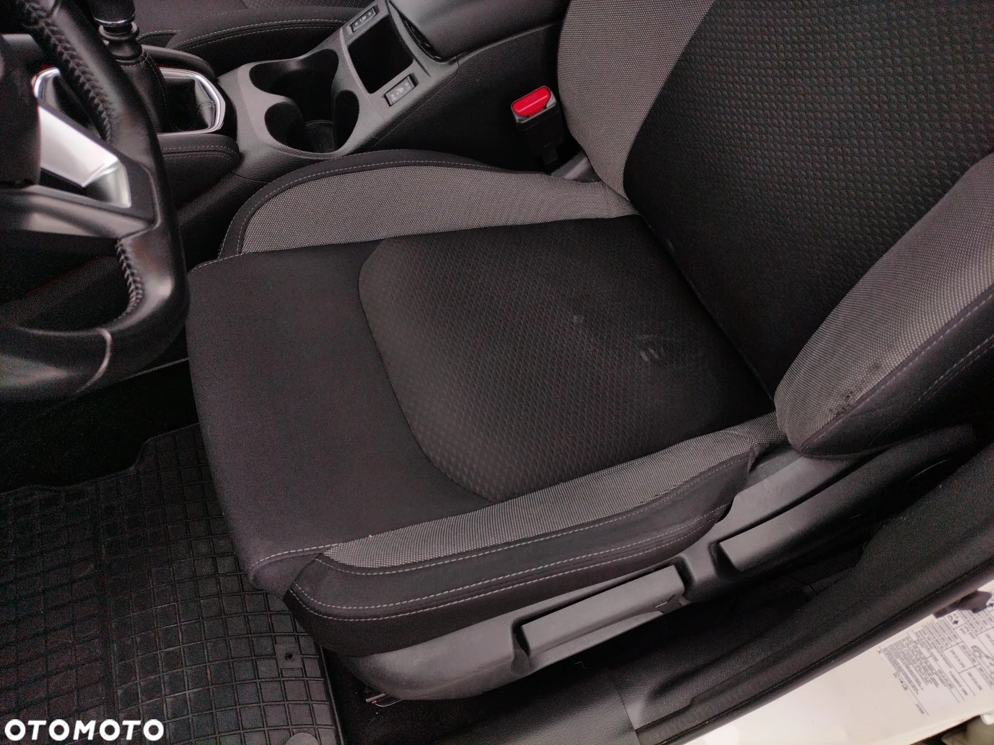 Nissan Qashqai 1.3 DIG-T N-Connecta EU6d - 12