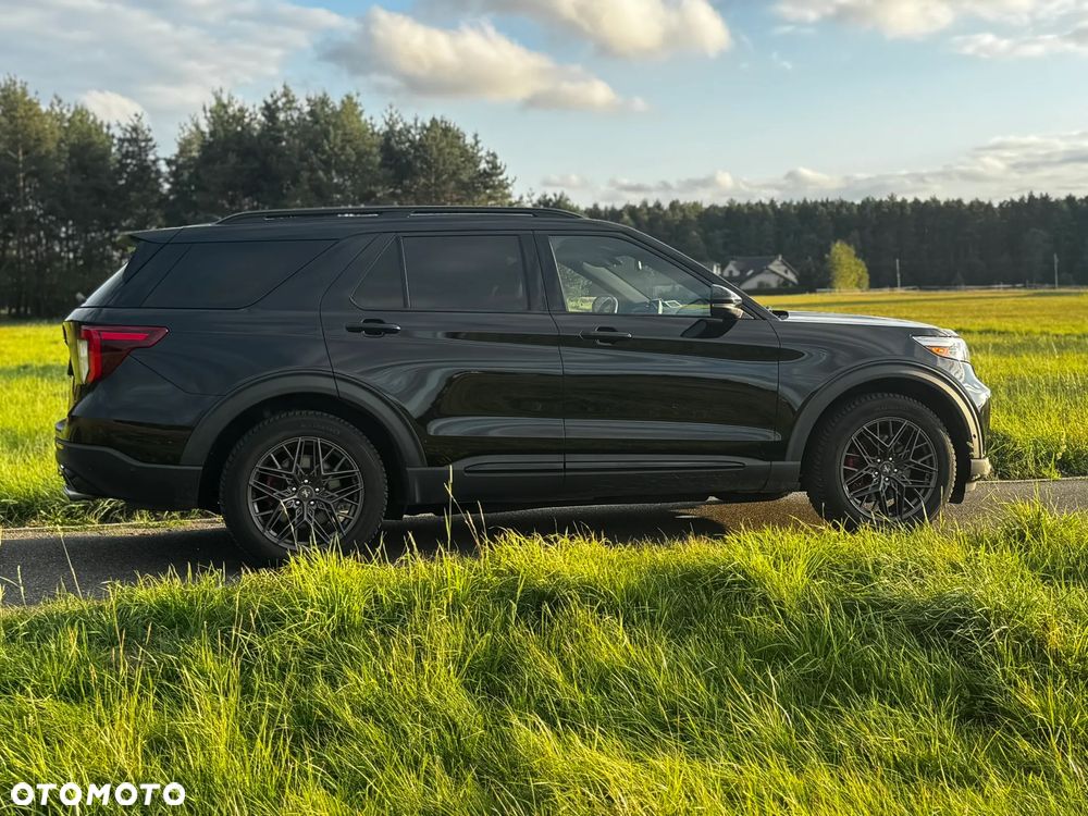 Ford Explorer - 21