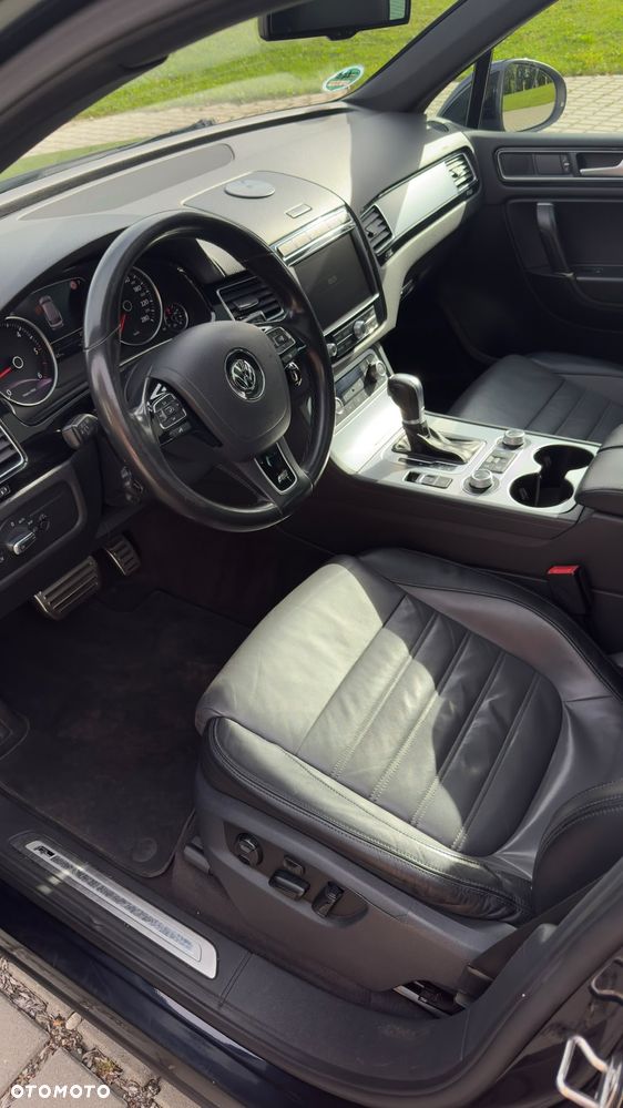 Volkswagen Touareg 3.0 V6 TDI BMT Perfectline R-Style - 8
