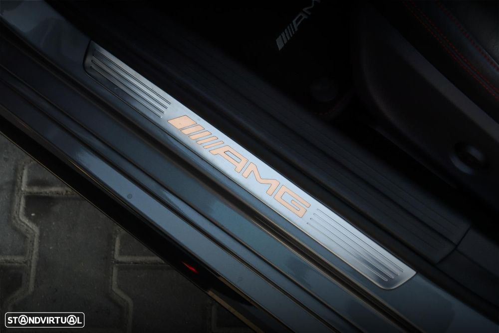 Mercedes-Benz A 45 AMG 4-Matic - 22