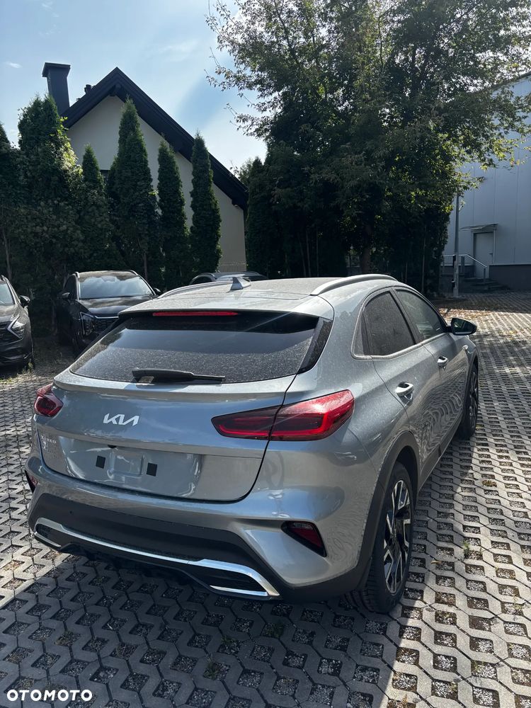 Kia XCeed - 4