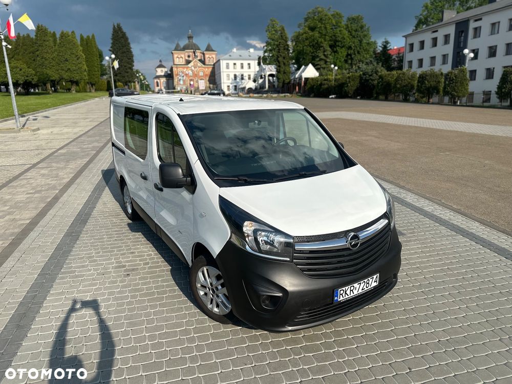 Opel Vivaro - 2