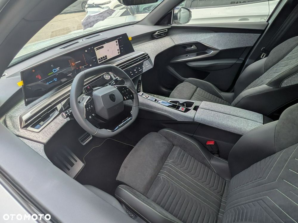 Peugeot 3008 225 e-DSC7 GT EXCLUSIVE - 12