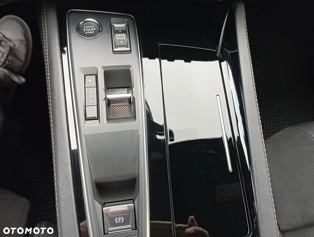 Peugeot 508 PureTech PHEV 180 GT S&S e-EAT8 - 18