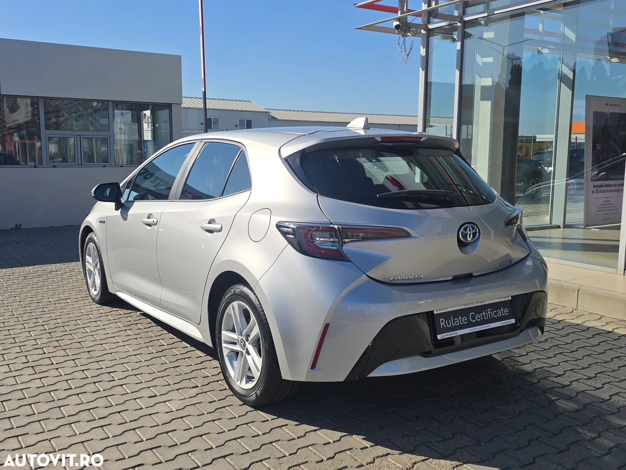Toyota Corolla - 5