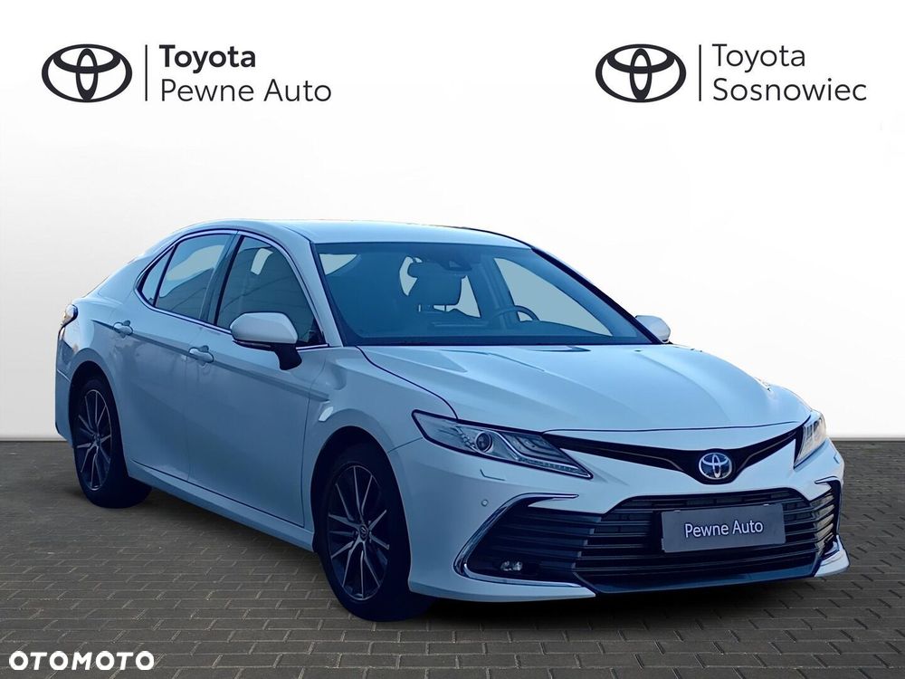 Toyota Camry - 8