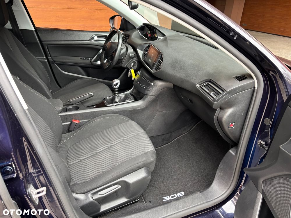 Peugeot 308 125 THP Active - 12
