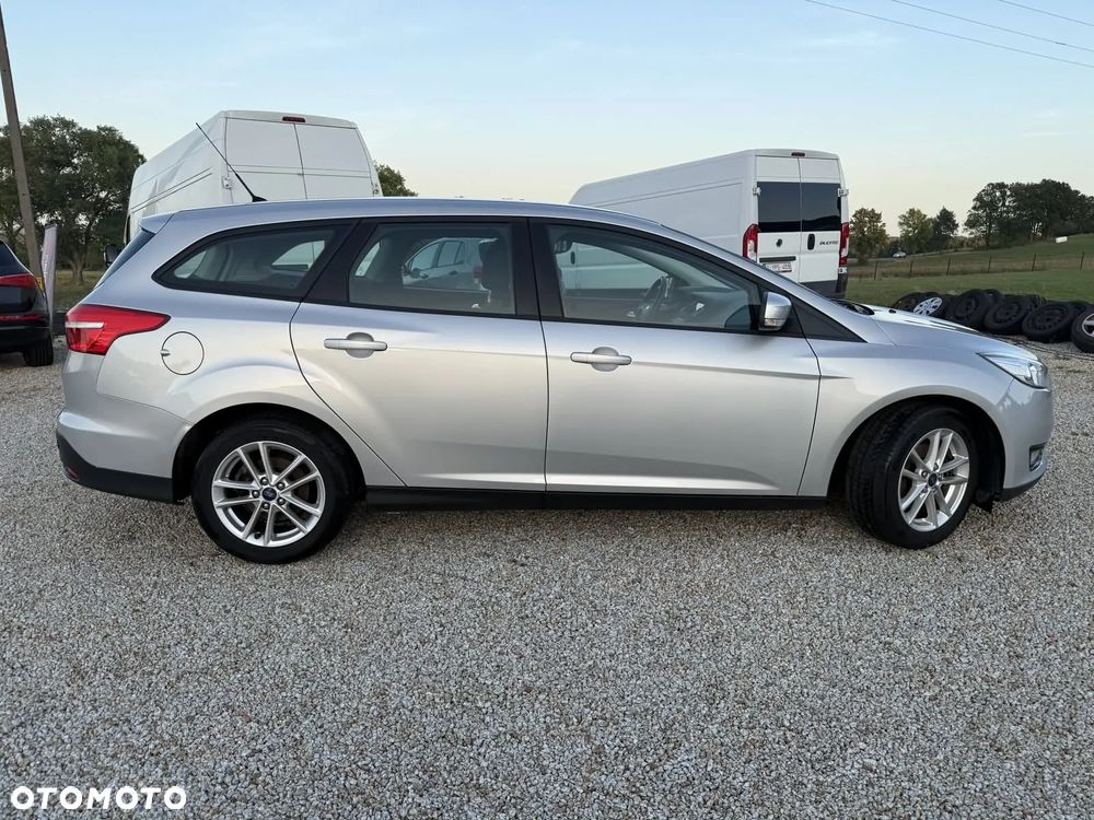 Ford Focus 1.0 EcoBoost Trend Edition Business - 3