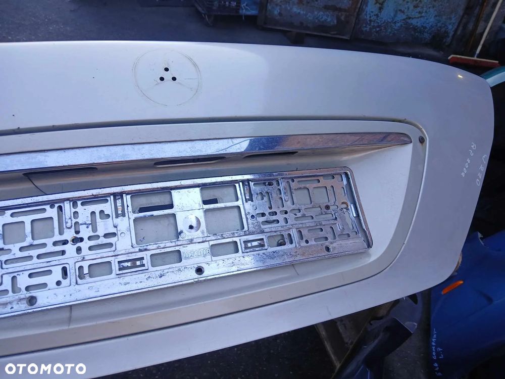 Mercedes W220 sedan rok 2002 Klapa bagażnika - 2