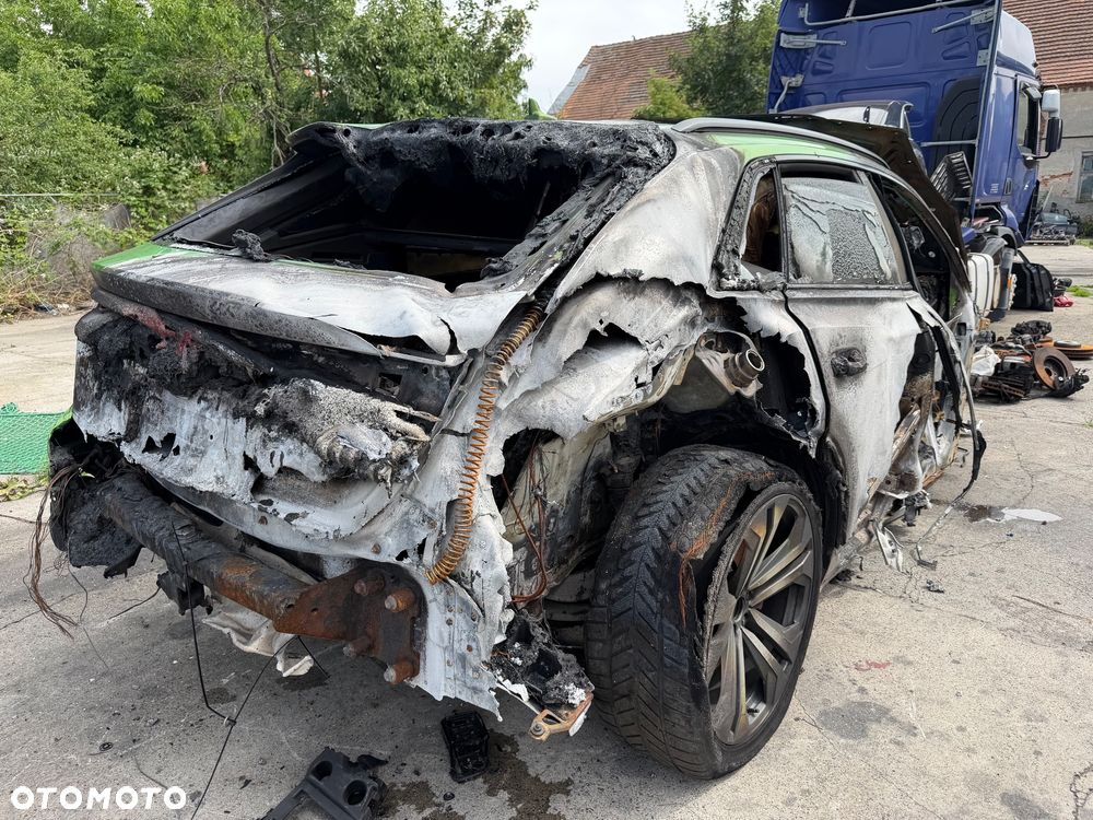 Audi RS Q8 - 2