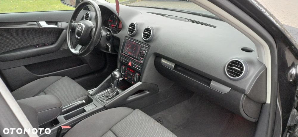 Audi A3 Sportback 2.0 TDI DSG S line Sportpaket plus - 14