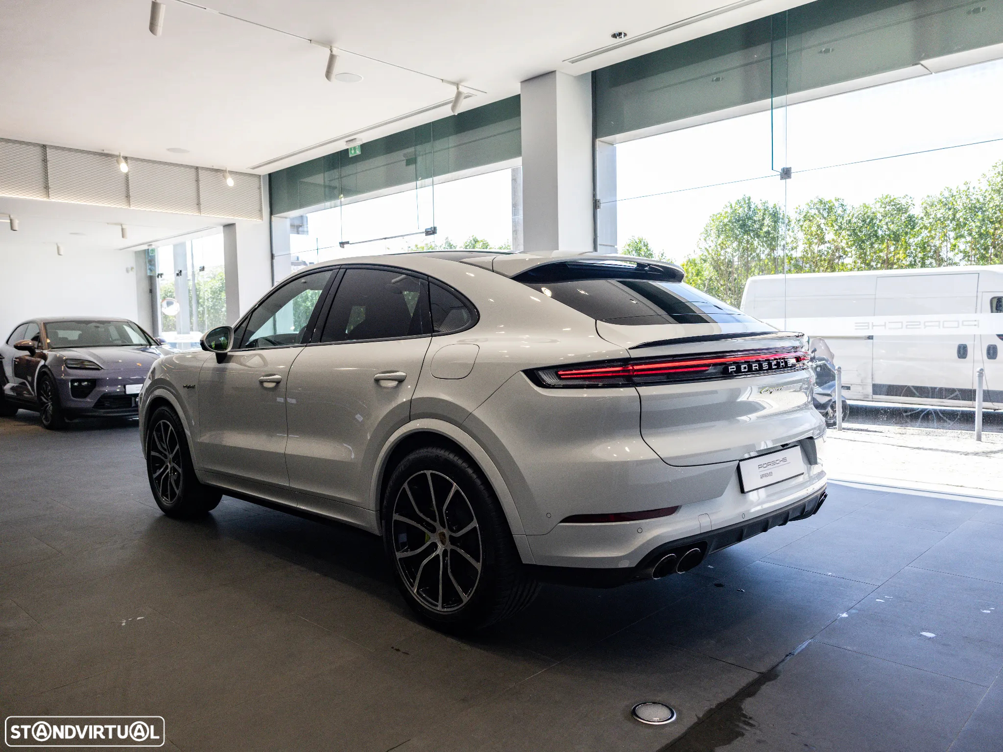 Porsche Cayenne Coupé E-Hybrid - 4