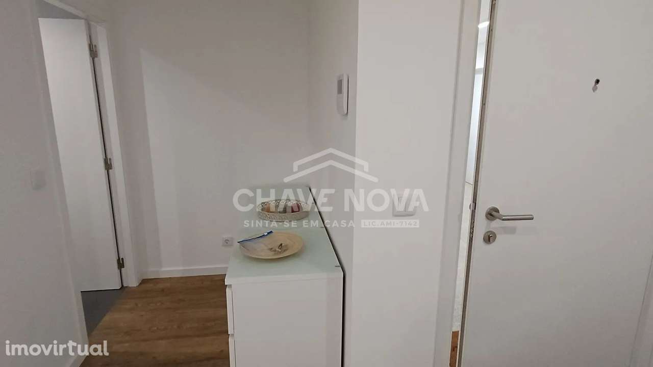 T1 Novo | Perto Cais de Gaia | Todo Equipado e Pronto a Entrar - Grande imagem: 5/7