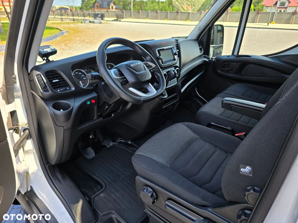 Iveco DAILY 50C18 MROŻNIA 8-PALETOWY + WINDA.1Tona AGREGAT Carrier -20*C +20*C 183Tyś km SERWIS DO OSTATNIEGO Km ASO IVECO SALON PL BOGATA OPCJA WYPOSAZENIA LED NAVI AKTYWNY TEMPOMAT FOTEL KIEROWCY PNEŁMATYCZNY - 34