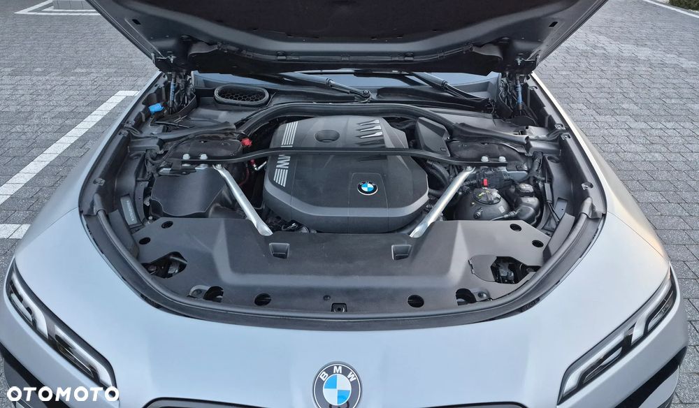 BMW Seria 7 740i - 25