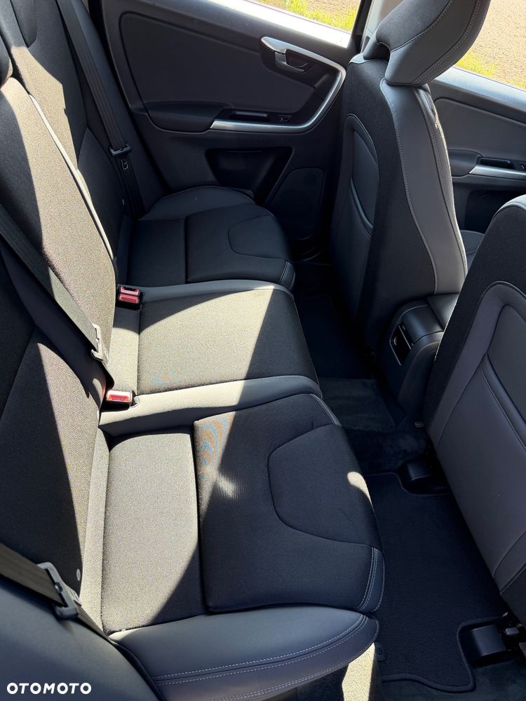 Volvo XC 60 D3 Geartronic Edition Pro - 22