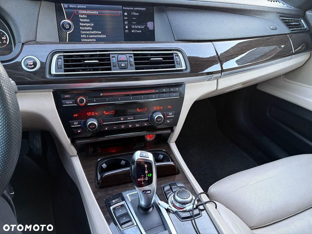 BMW Seria 7 750Li - 15