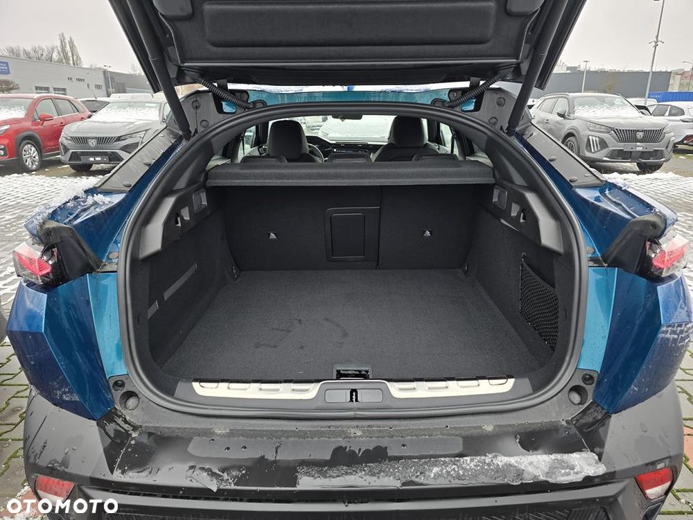 Peugeot 408 1.6 Plug-In Hybrid 225 GT EAT8 - 6