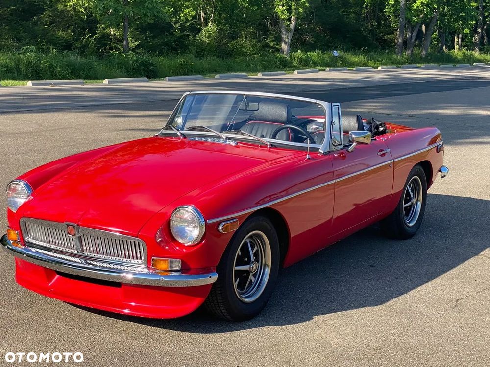MG MGB - 32