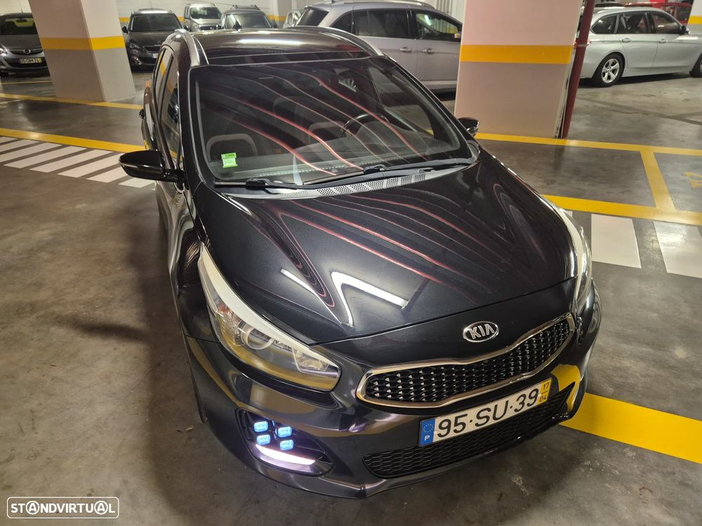 Kia Ceed SW 1.6 CRDi GT Line - 6
