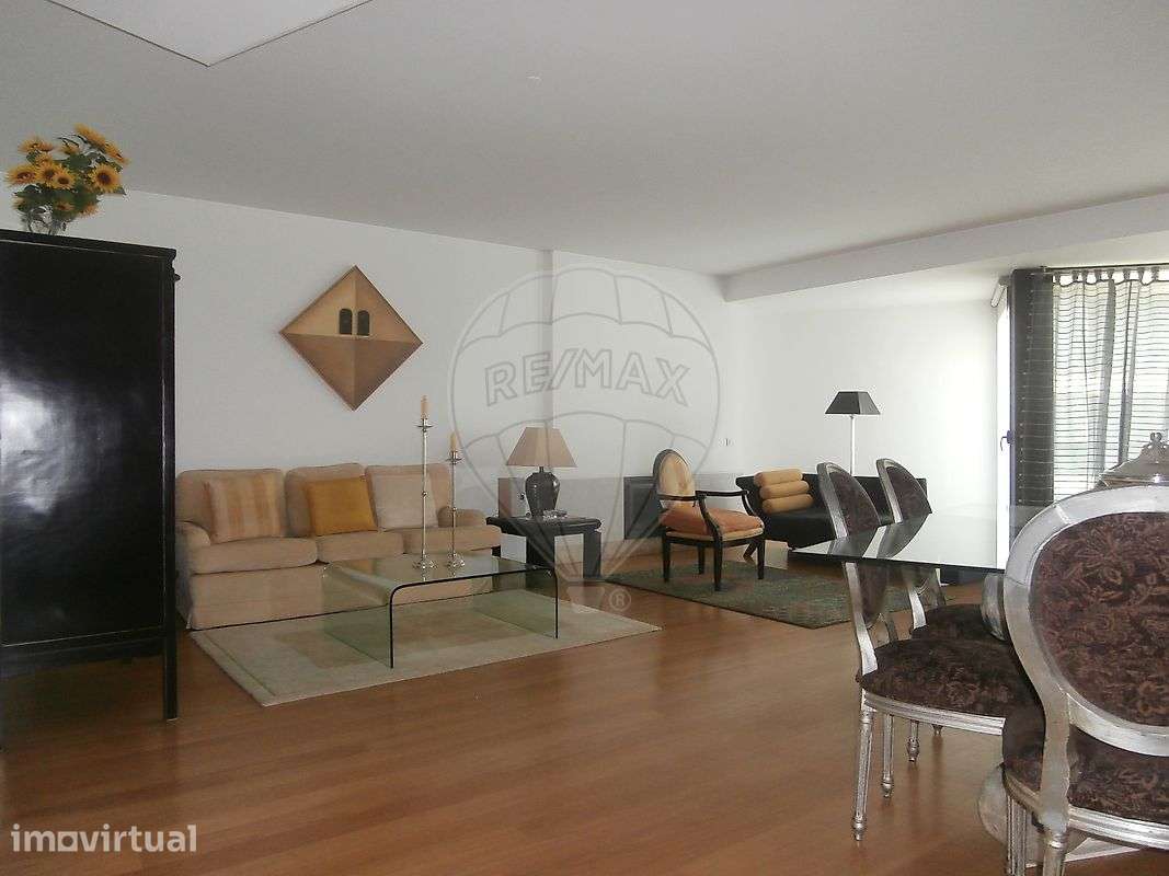 Apartamento T2 para arrendamento - Grande imagem: 2/18