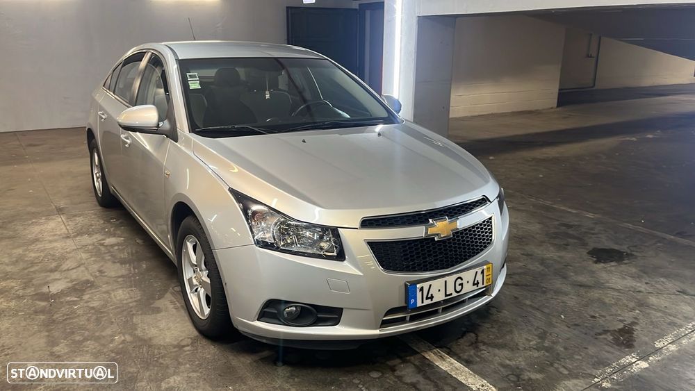 Chevrolet Cruze 1.6 LS - 1