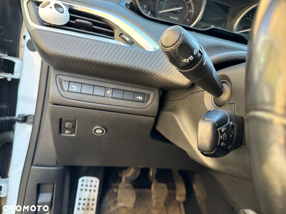 Peugeot 2008 120 VTI Allure - 9