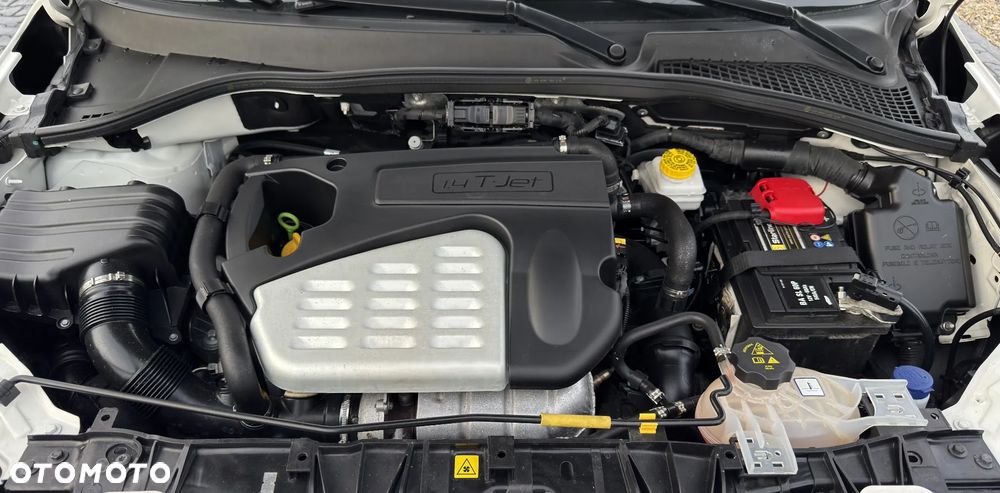 Fiat Tipo 1.4 T-Jet Sport - 32