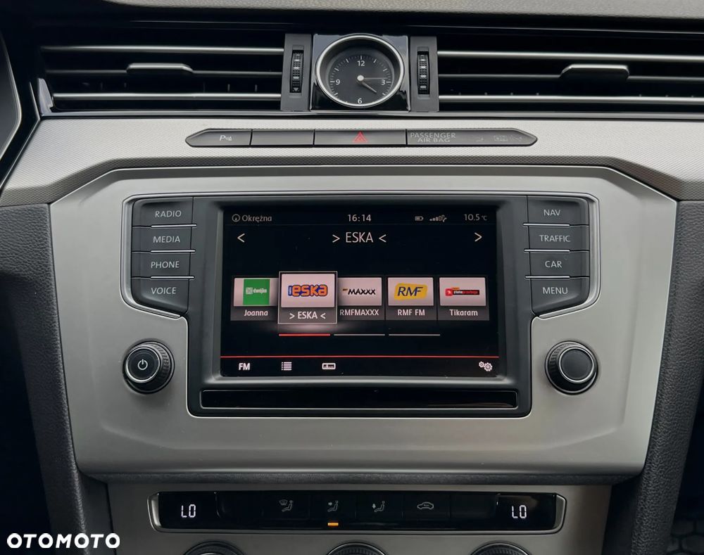 Volkswagen Passat 1.8 TSI BMT Comfortline - 18