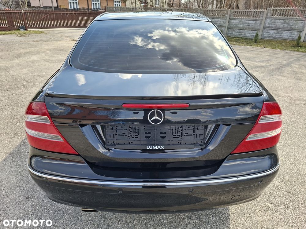 Mercedes-Benz CLK - 6