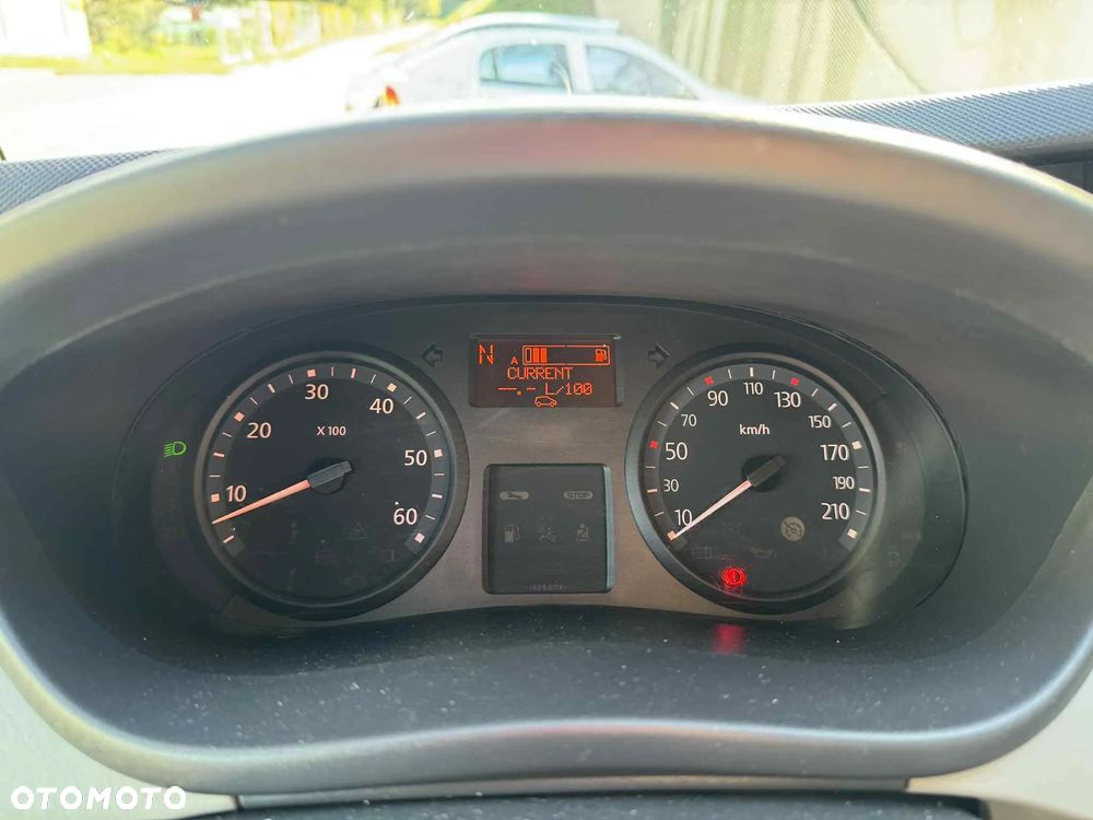 Renault Trafic - 16