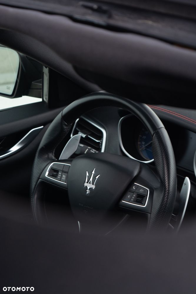 Maserati Ghibli S GranSport - 4