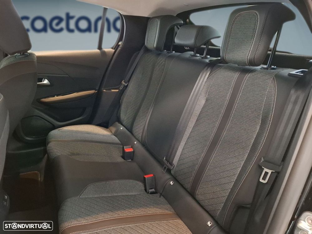 Peugeot 208 1.2 PureTech Allure — fotografia 10
