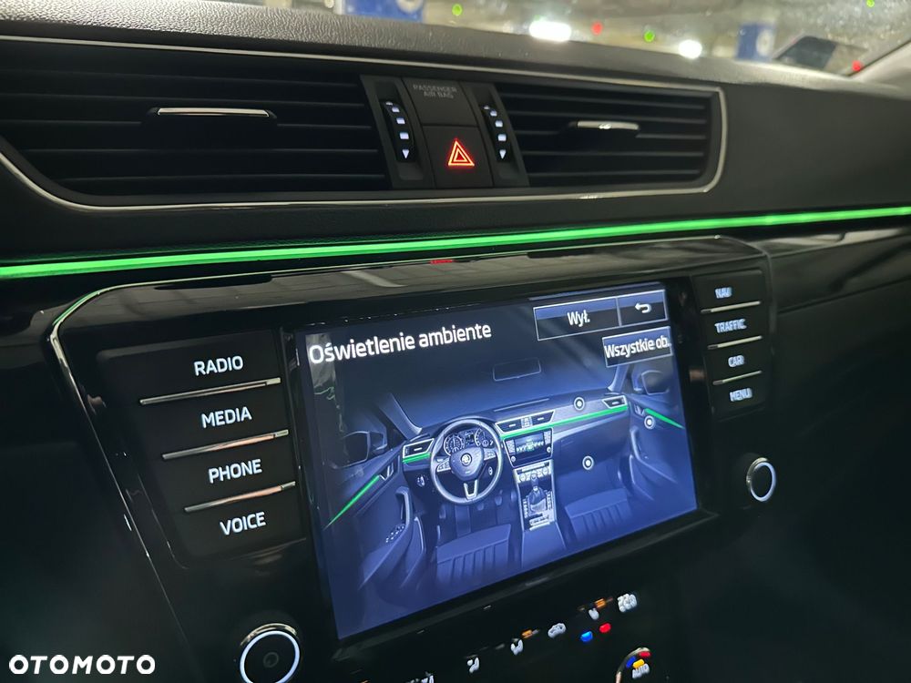 Skoda Superb 2.0 TDI 4x4 L&K DSG - 32