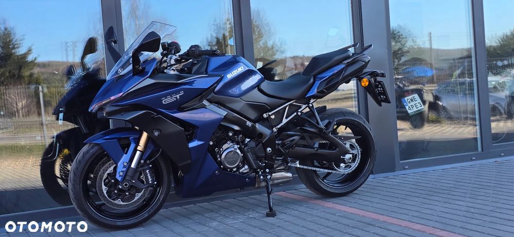 Suzuki GSX - 25