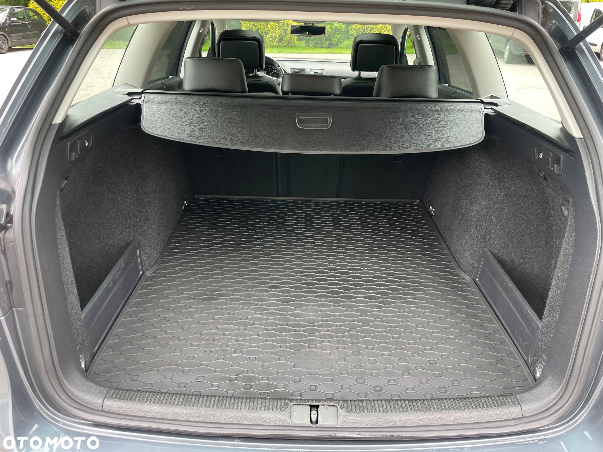 Volkswagen Passat 2.0 TDI 4Mot Highline DSG - 23