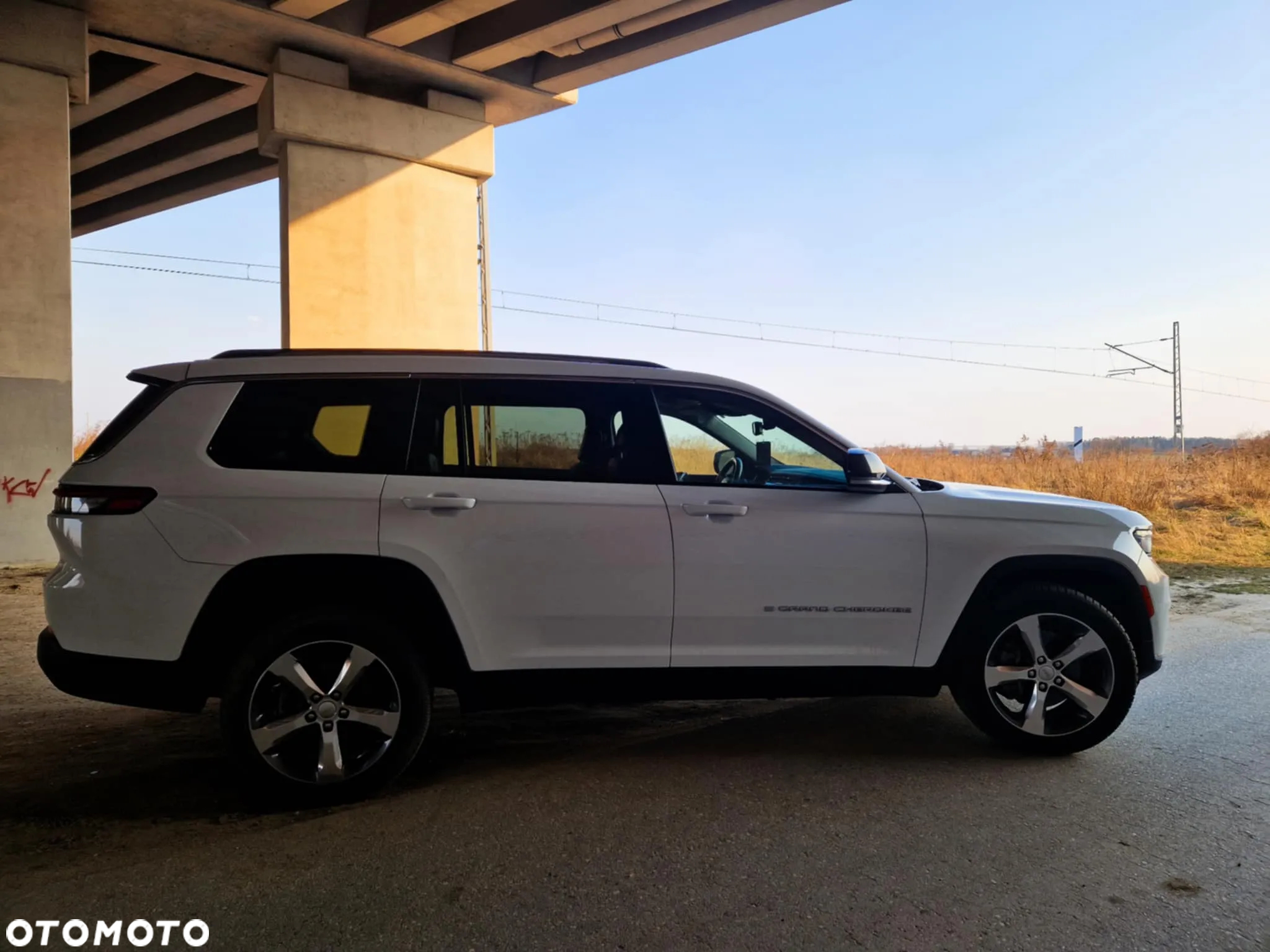 Jeep Grand Cherokee - 8