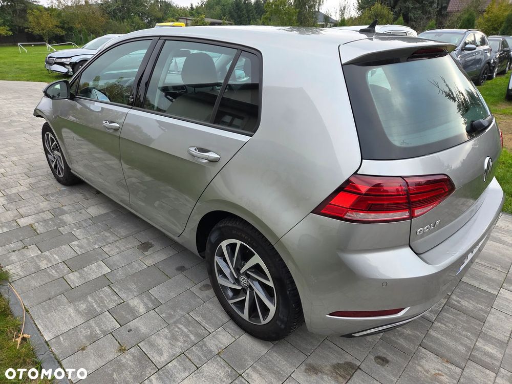 Volkswagen Golf - 3